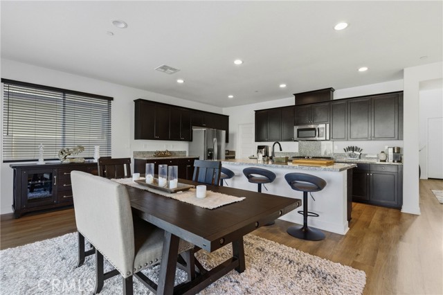 Detail Gallery Image 10 of 45 For 24942 Whispering, Menifee,  CA 92584 - 5 Beds | 3 Baths