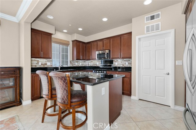 753 Park View, Glendora CA: https://media.crmls.org/medias/a94af73d-0436-4196-9886-e56337f3b680.jpg