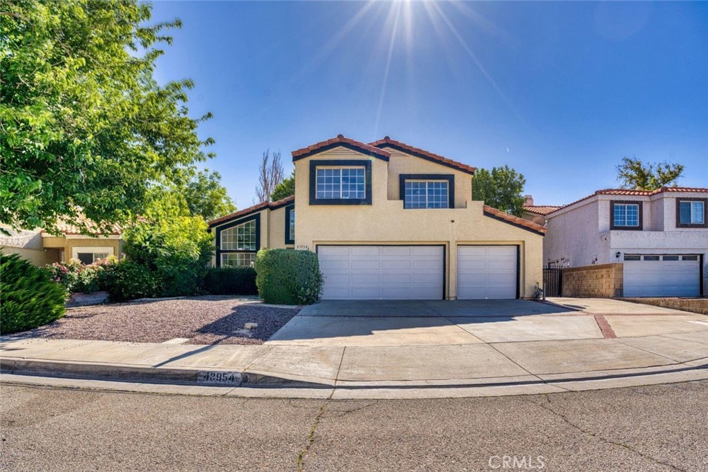 43954 Blue Sky Court