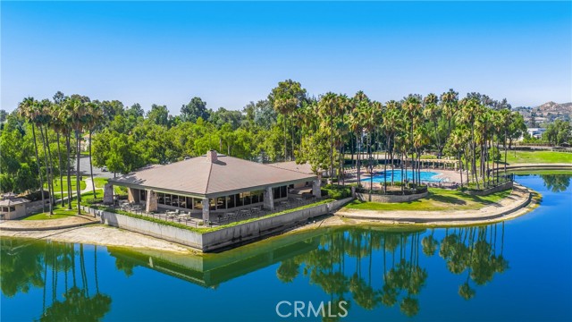 10201 Coral Lane, Moreno Valley CA: https://media.crmls.org/medias/a94cab42-53da-4a74-9ffa-dba6fb5ef712.jpg