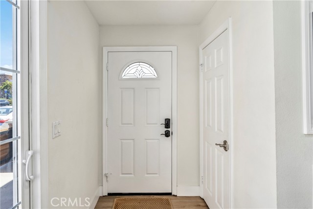 219 32nd Street, Newport Beach CA: https://media.crmls.org/medias/a94cbaf0-9eb9-4ced-a220-adb8f2eef272.jpg