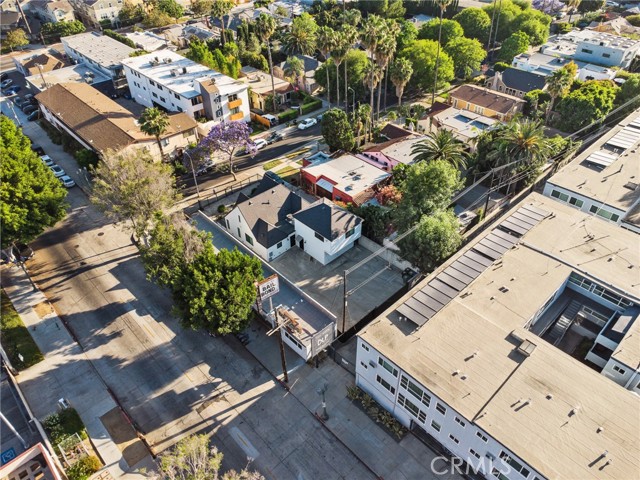 6521 Homewood Avenue, Los Angeles CA: https://media.crmls.org/medias/a94db0a9-c168-47d1-a765-bafc691be456.jpg