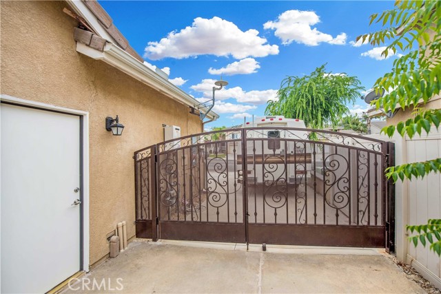 1151 Paseo Tasco Circle, Corona CA: https://media.crmls.org/medias/a94e033f-ddbc-4189-9d31-a08c9895c3a9.jpg