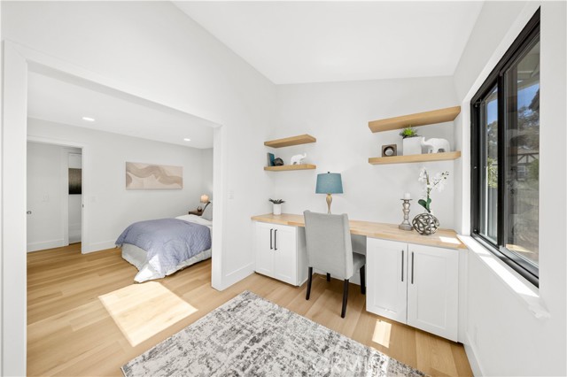 25011 Mammoth Circle, Lake Forest CA: https://media.crmls.org/medias/a94e6e18-e498-44ec-98dc-e5da6bb2a512.jpg