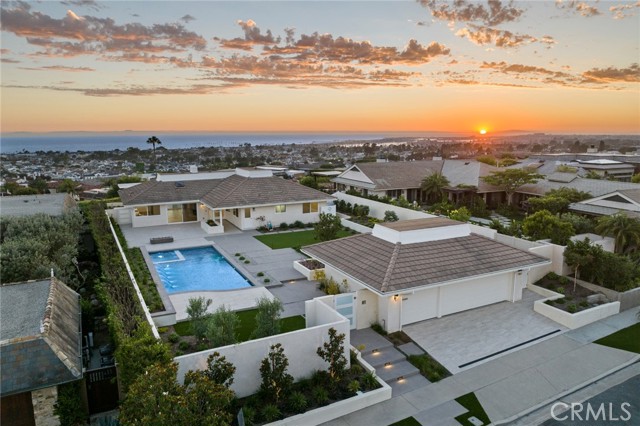 Detail Gallery Image 44 of 58 For 3601 Seabreeze Ln, Corona Del Mar,  CA 92625 - 4 Beds | 2/1 Baths