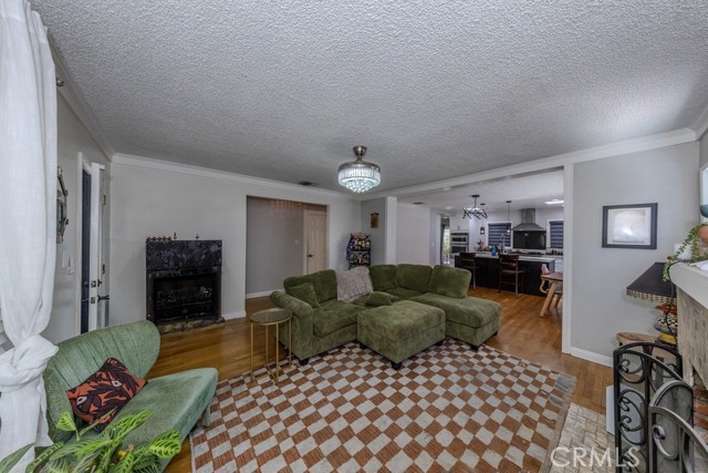 4712 Townsend Avenue, Los Angeles CA: https://media.crmls.org/medias/a94f7aa9-59f4-4d63-892e-29f012dd0a79.jpg