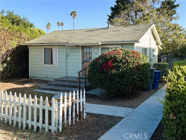 919 Seabright Avenue, Grover Beach CA: https://media.crmls.org/medias/a94fdcd3-1ea5-41c4-aff0-8c5010324024.jpg