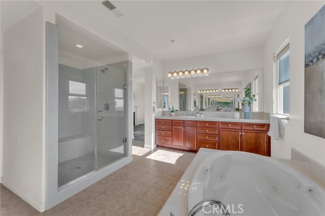 Detail Gallery Image 24 of 56 For 16749 Crescent Glen Ct, Riverside,  CA 92503 - 6 Beds | 4/1 Baths