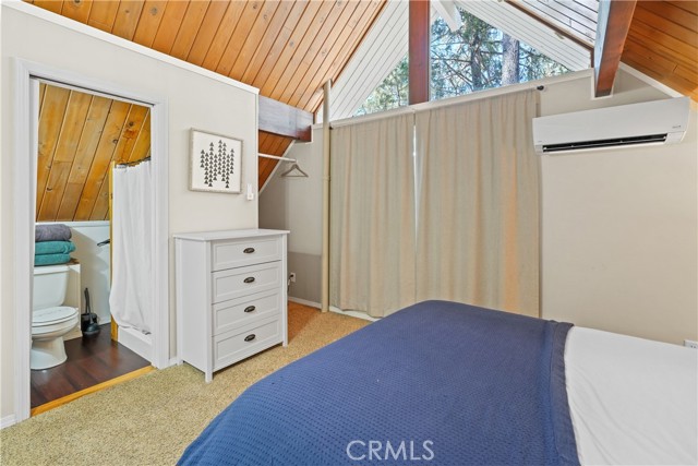 Detail Gallery Image 35 of 45 For 43032 Sunset Dr, Big Bear Lake,  CA 92315 - 3 Beds | 3 Baths