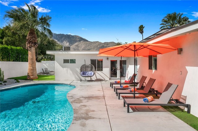 Detail Gallery Image 44 of 50 For 1055 E Racquet Club Rd, Palm Springs,  CA 92262 - 4 Beds | 4 Baths