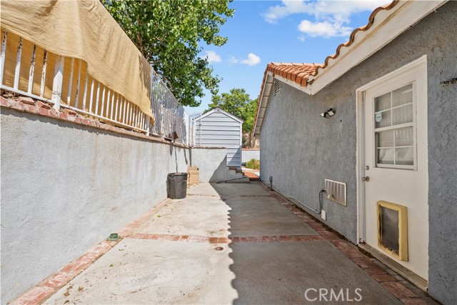 529 Hilltop, Palmdale CA: https://media.crmls.org/medias/a951d896-677f-43c9-bfcf-7b5ced08bee9.jpg
