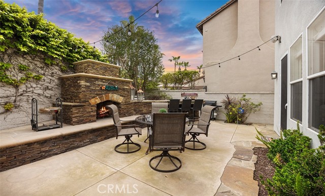 6615 Feather Drive, Huntington Beach CA: https://media.crmls.org/medias/a951f245-7989-458c-beef-4933bf98ebb5.jpg