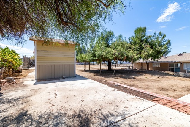 28029 Reservoir Avenue, Nuevo CA: https://media.crmls.org/medias/a95270e9-7a59-4b10-a680-952f172d2c6d.jpg