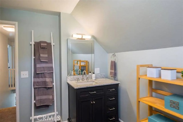 Detail Gallery Image 25 of 40 For 498 E Sacramento Ave, Chico,  CA 95926 - 5 Beds | 2/1 Baths