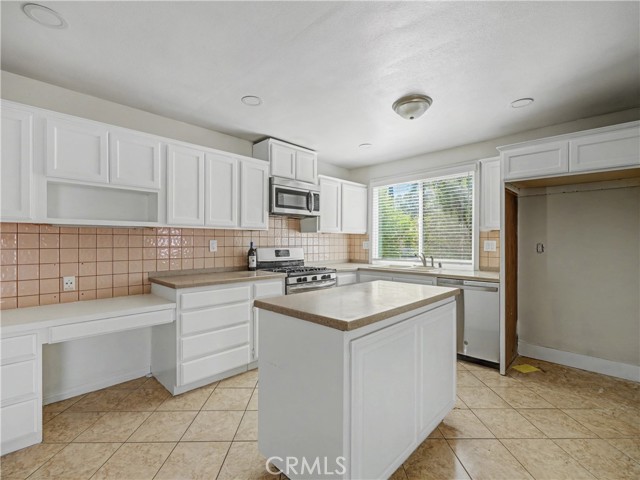 Detail Gallery Image 42 of 62 For 6151 Neddy, Woodland Hills,  CA 91367 - 3 Beds | 2 Baths