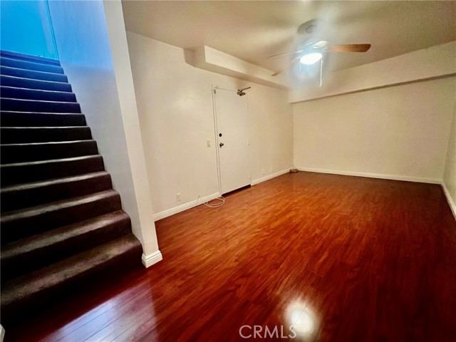 Detail Gallery Image 28 of 40 For 19451 Sherman Way #501,  Reseda,  CA 91335 - 3 Beds | 2/1 Baths