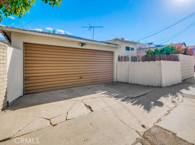 Detail Gallery Image 56 of 57 For 295 Glendora Ave, Long Beach,  CA 90803 - 2 Beds | 2 Baths