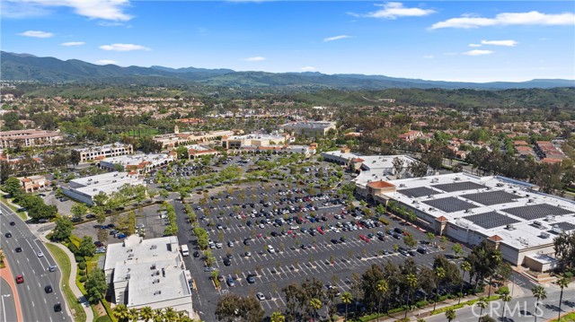 8 Geranium, Rancho Santa Margarita CA: https://media.crmls.org/medias/a9542a03-838a-483e-9879-107b98736e2b.jpg