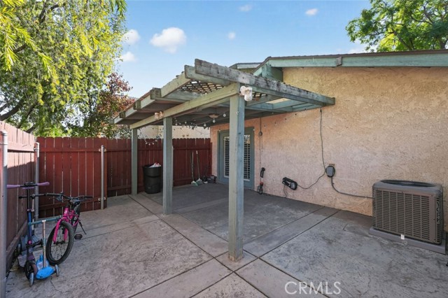 Detail Gallery Image 32 of 32 For 2537 Occidental Cir, Riverside,  CA 92507 - 3 Beds | 2 Baths