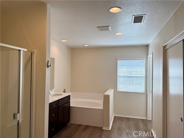 Detail Gallery Image 13 of 20 For 30496 Wide Plains Ct, Menifee,  CA 92584 - 4 Beds | 3 Baths