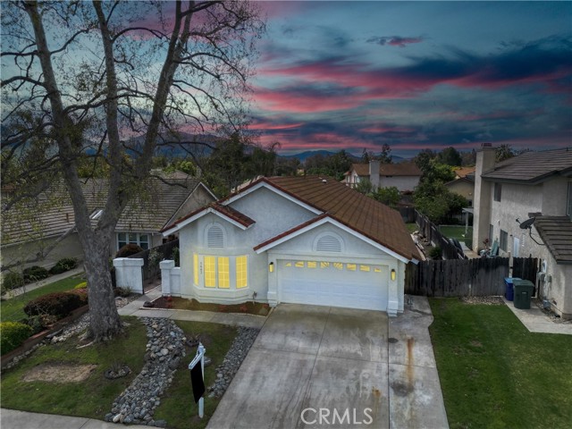 5462 Butterfield Street photo 5