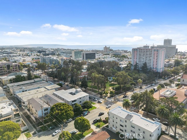 Detail Gallery Image 2 of 42 For 1101 Lincoln Bld 1a,  Santa Monica,  CA 90403 - 2 Beds | 2 Baths