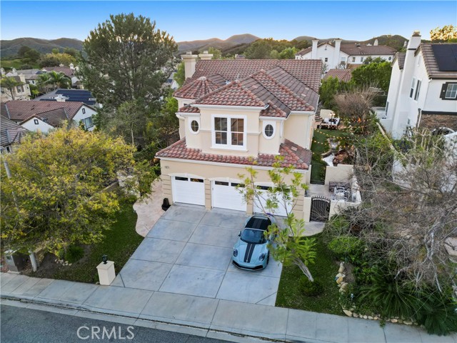 Image 6 of 63 For 907 Deerhill Road