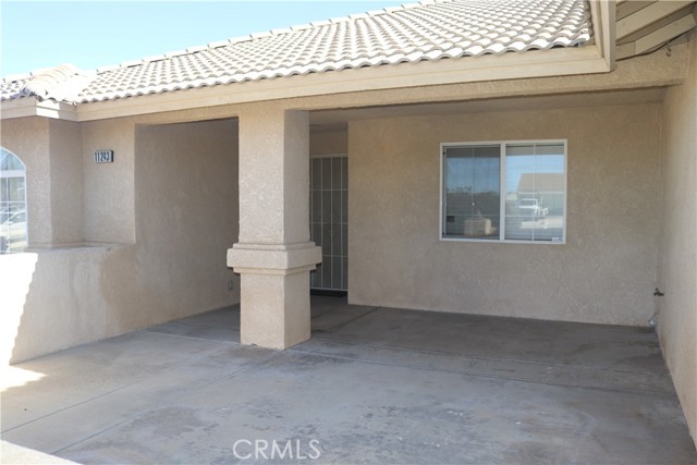 Detail Gallery Image 3 of 21 For 11243 Pinon Ave, Hesperia,  CA 92345 - 3 Beds | 2 Baths