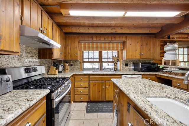 Detail Gallery Image 23 of 47 For 2712 Tirol Dr, –,  CA 93225 - 3 Beds | 2 Baths