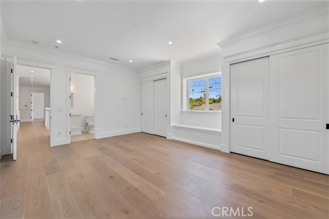20701 Dumont Street, Woodland Hills CA: https://media.crmls.org/medias/a957bec0-3f5d-4f20-8e0b-ed7e1277519c.jpg