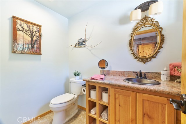 Detail Gallery Image 31 of 53 For 448 Edgemoor Rd, Big Bear Lake,  CA 92315 - 7 Beds | 4/1 Baths