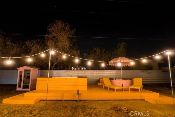 https://media.crmls.org/medias/a95822d5-6a5d-4043-bfeb-220cfdf5d824.jpg?preset=X-Large