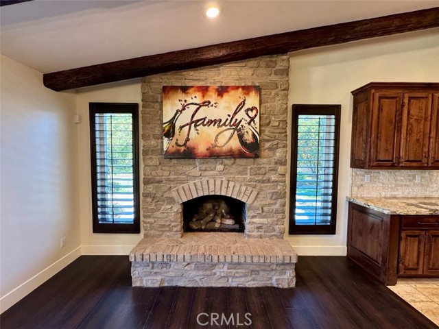 1415 Via Vallarta, Riverside CA: https://media.crmls.org/medias/a9594663-4f16-4cbb-be91-99f5eb34bc1a.jpg