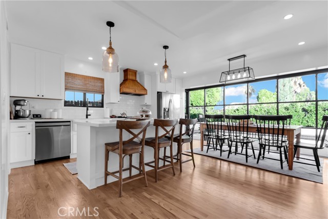 Front Image Thumbnail for CRDW25267370