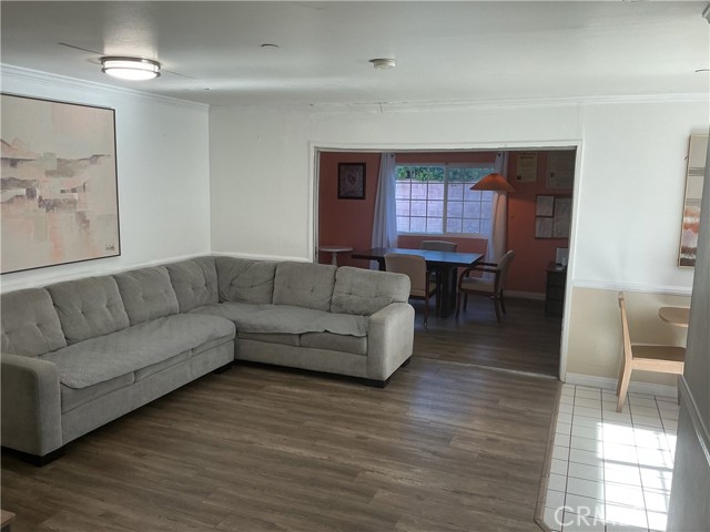 Detail Gallery Image 8 of 17 For 17740 Baltar St, Reseda,  CA 91335 - 7 Beds | 3 Baths