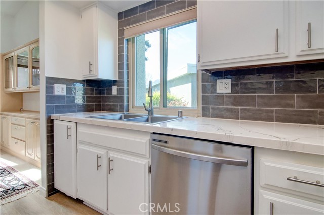 Detail Gallery Image 13 of 26 For 8777 Tulare 412a,  Huntington Beach,  CA 92646 - 2 Beds | 2 Baths