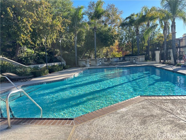 Detail Gallery Image 28 of 28 For 27700 Thalia Ln, Canyon Country,  CA 91351 - 3 Beds | 3 Baths