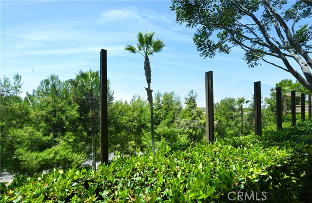 99 Fuchsia, Lake Forest CA: https://media.crmls.org/medias/a95ad3df-da4b-4a06-b298-70ad4a830d58.jpg