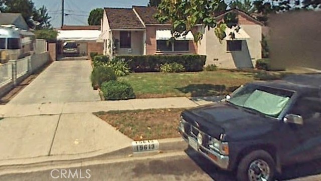 19613 Schoolcraft Street, Reseda CA: https://media.crmls.org/medias/a95adf20-0166-4102-bfd7-e63436040614.jpg