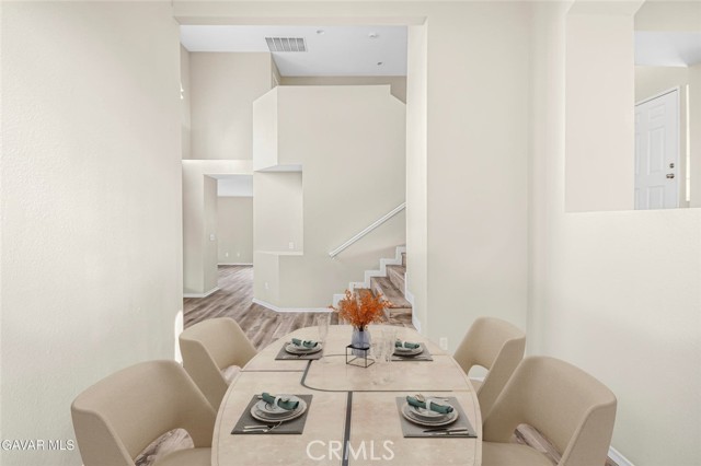 Detail Gallery Image 4 of 28 For 37649 Arlington Ct, Palmdale,  CA 93552 - 4 Beds | 3 Baths