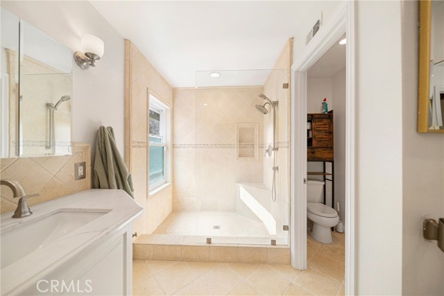 Detail Gallery Image 36 of 67 For 24224 Creekside Dr, Newhall,  CA 91321 - 5 Beds | 3 Baths