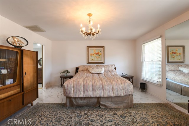 5295 Bronson Way, Riverside CA: https://media.crmls.org/medias/a95c18f0-6c9d-46db-923b-df9b77399b3f.jpg