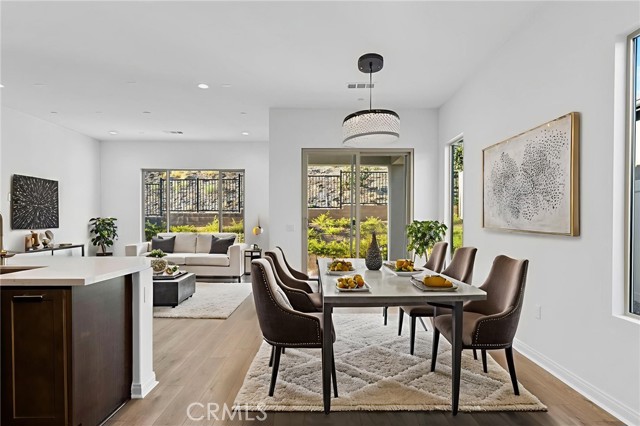 Detail Gallery Image 3 of 26 For 11920 Shadeland, Corona,  CA 92883 - 2 Beds | 2 Baths