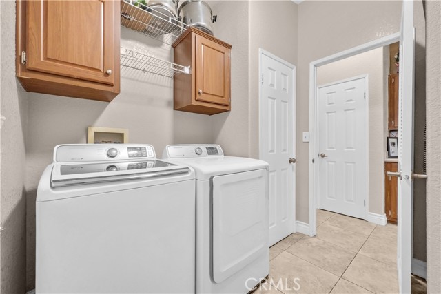 Detail Gallery Image 17 of 39 For 4901 Green River Rd #102,  Corona,  CA 92878 - 4 Beds | 2 Baths