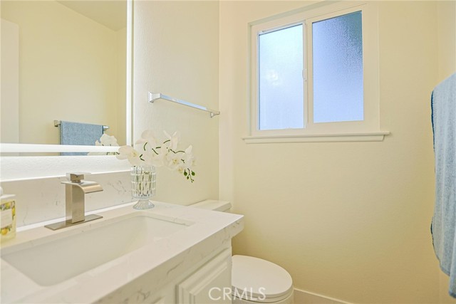 Detail Gallery Image 32 of 68 For 2301 W Manly, Santa Ana,  CA 92704 - 4 Beds | 2/1 Baths