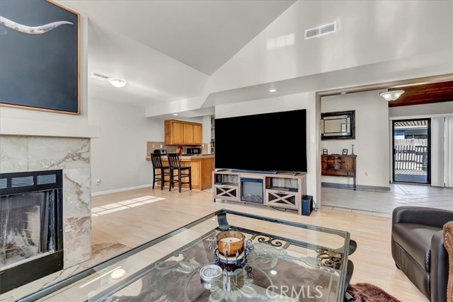 Detail Gallery Image 8 of 43 For 915 Moran Ct, Paso Robles,  CA 93446 - 3 Beds | 2 Baths