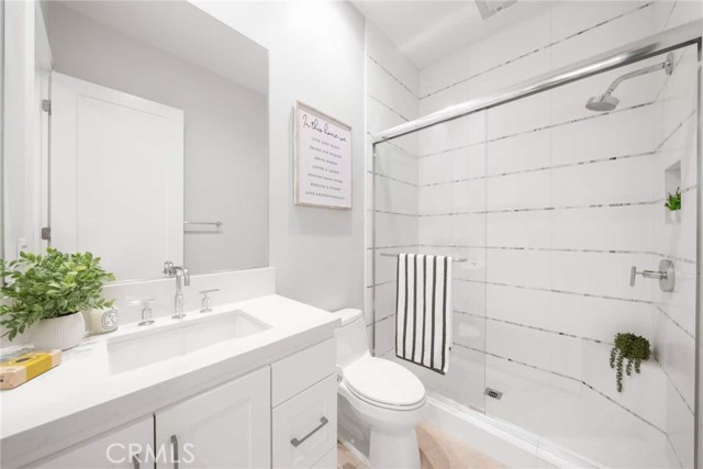 Detail Gallery Image 9 of 23 For 117 Donati, Irvine,  CA 92602 - 4 Beds | 3 Baths