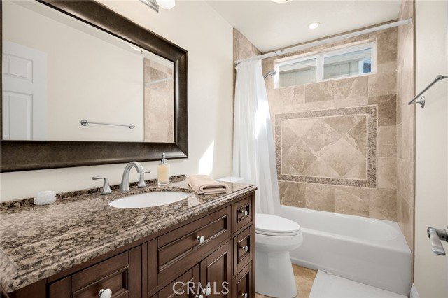 Detail Gallery Image 17 of 23 For 4822 Wisteria Dr, Yorba Linda,  CA 92886 - 4 Beds | 2 Baths