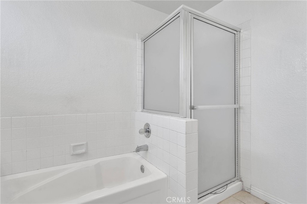 https://media.crmls.org/medias/a96006f4-3239-4cbb-b851-f2decfd2bfd7.jpg?preset=X-Large
