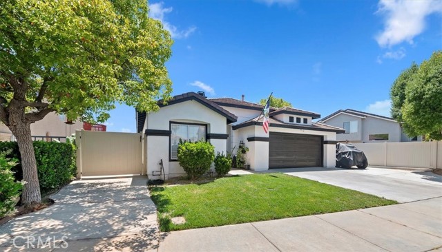 Detail Gallery Image 3 of 26 For 1327 Carriage Ln, Perris,  CA 92571 - 3 Beds | 2 Baths